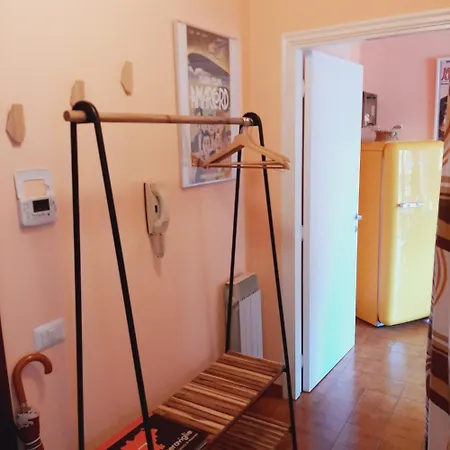 公寓 Residenza Dei Pini 西维尔诺瓦·马尔凯